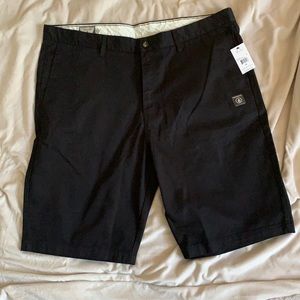 Volcom men’s modern fit shorts NWT